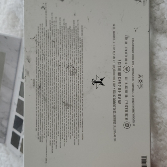 Jeffree Star Cosmetics Cremated Eyeshadow Palette - Picture 6 of 8